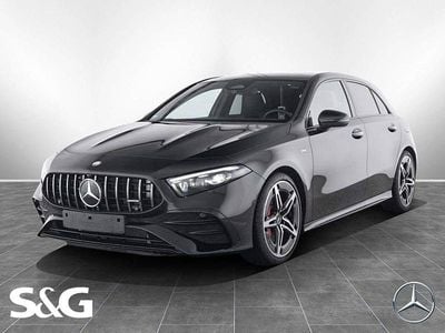 Metalliclack kosmosschwarz Gebraucht 2025 Mercedes A35 AMG AMG Limousine | 50.577 € (Etwas zu teuer)