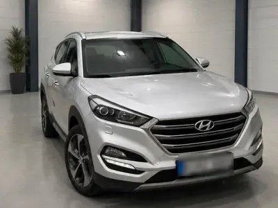 Gebraucht Hyundai Tucson 177 PS (130 kW) 2017 Silber SUV