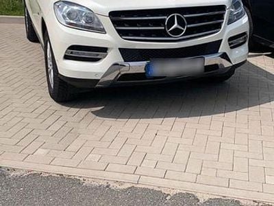 Gebraucht Mercedes ML350 258 PS (189 kW) 2012 Weiß SUV