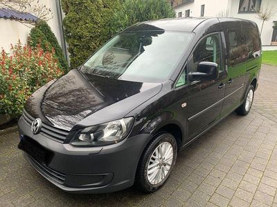 Gebraucht VW Caddy Maxi Team 140 PS (102 kW) 2015 Schwarz Van / Kleinbus