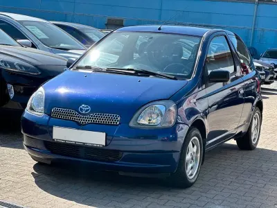 Gebraucht Toyota Yaris Luna 86 PS (63 kW) 2000 Blau Limousine