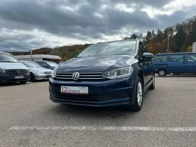 Gebraucht VW Touran Comfortline 110 PS (80 kW) 2017 Blau Van / Kleinbus