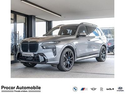 Gebraucht BMW X7 M Sport 352 PS (258 kW) 2025 Grau SUV
