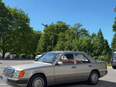 Gebraucht Mercedes 200 118 PS (86 kW) 1990 Beige Limousine