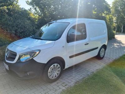 Mercedes Citan 109