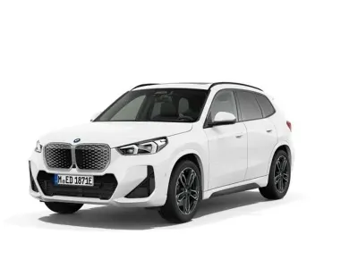 Gebraucht BMW iX1 M Sport 230 kW (313 PS) 2025 Weiß SUV
