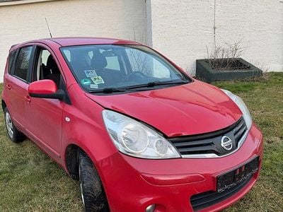 Gebraucht Nissan Note 88 PS (64 kW) 2010 Rot Kleinwagen