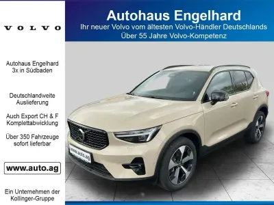 Neu Volvo XC40 Plus 197 PS (144 kW) 2026 Sand dune / metallic SUV