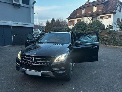 Schwarz Gebraucht 2013 Mercedes ML350 SUV | 21.500 € (Fairer Preis)