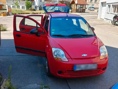 Gebraucht Chevrolet Matiz 52 PS (38 kW) 2010 Rot Kleinwagen