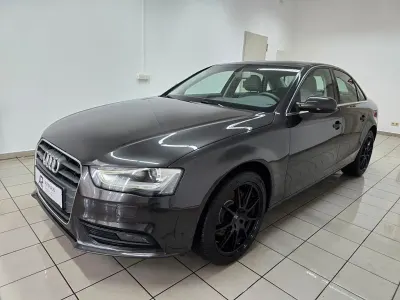 Używany Audi A4 Ambiente 224 KM (164 kW) 2015 Szary Sedan/Limuzyna