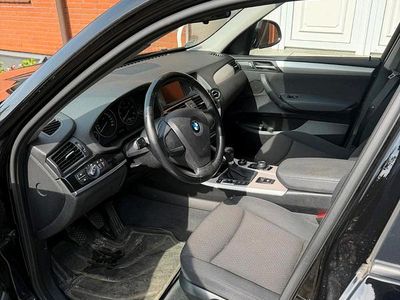 Second-hand BMW X3 184 CP (135 kW) 2012 Negru SUV
