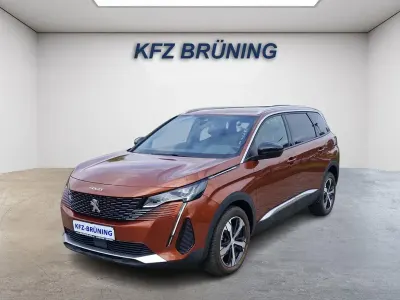 Gebraucht Peugeot 5008 Allure 131 PS (96 kW) 2023 Copper braun metallic (metallic) SUV
