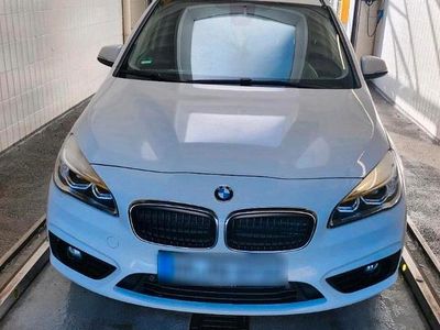 Second-hand BMW 216 114 CP (83 kW) 2016 Alb Monovolum