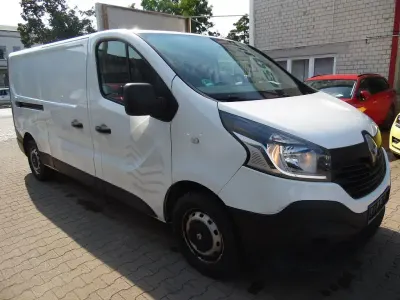 Gebraucht Renault Trafic Komfort 125 PS (91 kW) 2018 Weiß Van / Kleinbus