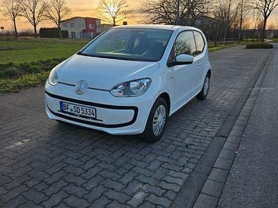 Weiß Gebraucht 2015 VW up! move up! Kleinwagen | 6.400 € (Fairer Preis)