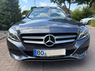 Gebraucht Mercedes C180 Avantgarde 156 PS (114 kW) 2015 Blau Kombi
