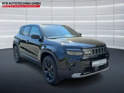 Neu Jeep Avenger Altitude 110 PS (80 kW) 2026 Schwarz SUV