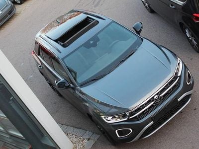 Neu VW T-Roc Style 150 PS (110 kW) 2025 Grau SUV