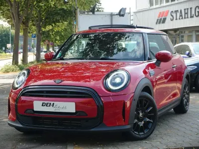 Gebraucht Mini ONE Classic 102 PS (75 kW) 2022 Rot Kleinwagen