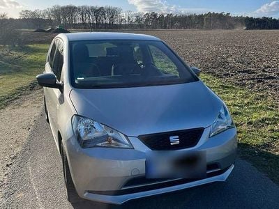 Gebraucht Seat Mii Chic 75 PS (55 kW) 2019 Silber Kleinwagen