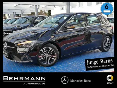 Gebraucht Mercedes B200 Progressive 163 PS (119 kW) 2024 Unilack nachtschwarz Kleinwagen