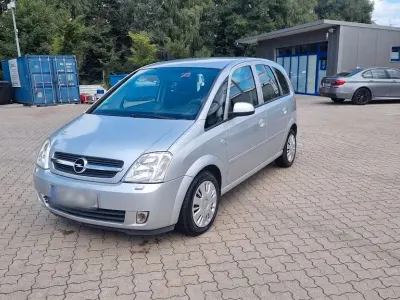 Gebraucht Opel Meriva 101 PS (74 kW) 2005 Silber Van / Kleinbus