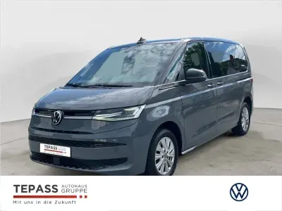 Gebraucht VW Multivan Edition 204 PS (150 kW) 2023 Grau Van / Kleinbus