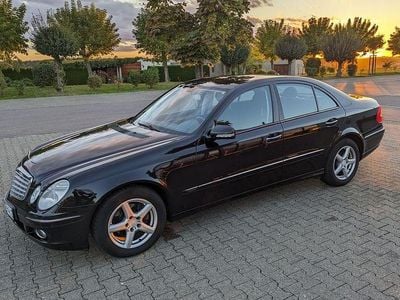 Mercedes E200