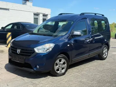 Gebraucht Dacia Dokker Celebration 90 PS (66 kW) 2015 Blau Van / Kleinbus