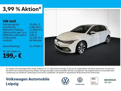Gebraucht VW Golf VIII Move 131 PS (96 kW) 2023 Weiß Limousine