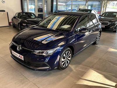 Gebraucht VW Golf VII Active 150 PS (110 kW) 2021 Blau Kleinwagen