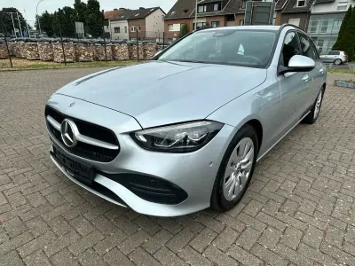 Gebraucht Mercedes C200 163 PS (119 kW) 2023 Silber Kombi