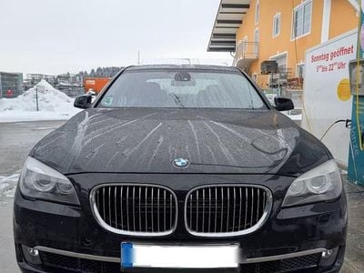 Gebraucht BMW 750 449 PS (330 kW) 2010 Schwarz Limousine