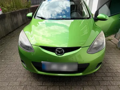 Gebraucht Mazda 2 2010 Grün Kleinwagen