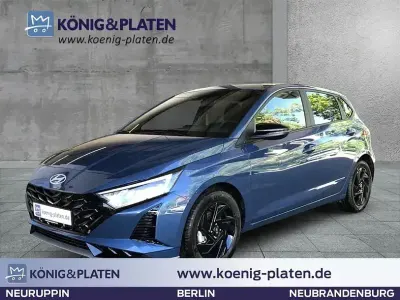 Gebraucht Hyundai i20 Blackline 90 PS (66 kW) 2026 Vibrant blue (blau) Kleinwagen