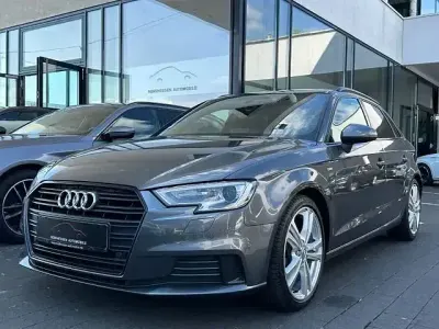 Gebraucht Audi A3 S-Line 150 PS (110 kW) 2018 Grau Limousine