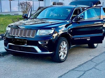Second-hand Jeep Grand Cherokee Summit 250 CP (183 kW) 2015 Negru SUV
