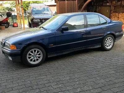 Usata BMW 316 116 CV (85 kW) 1997 Blu Berlina