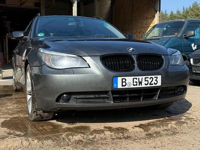 Gebraucht BMW 523 190 PS (139 kW) 2006 Grau Kombi