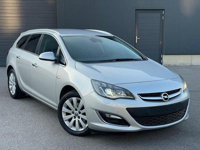 Gebraucht Opel Astra Innovation 110 PS (80 kW) 2013 Silber Kombi