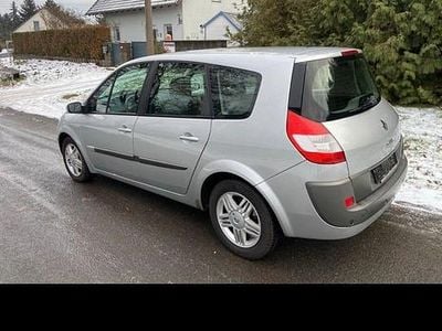 Gebraucht Renault Grand Scénic II 130 PS (95 kW) 2004 Silber Van / Kleinbus