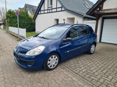 Occasion Renault Clio GrandTour Dynamique 75 ch (55 kW) 2009 Bleue Break