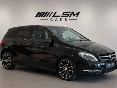 Gebraucht Mercedes B200 156 PS (114 kW) 2014 Schwarz Kleinwagen