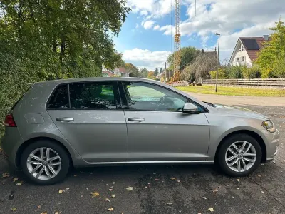 Gebraucht VW Golf VII Comfortline 110 PS (80 kW) 2017 Limousine