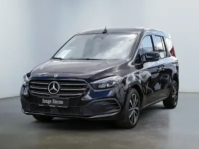 Gebraucht Mercedes T180 Progressive 116 PS (85 kW) 2024 Schwarz Van / Kleinbus