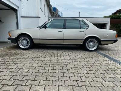 Gebraucht BMW 728 Basis 184 PS (135 kW) 1984 Beige Limousine