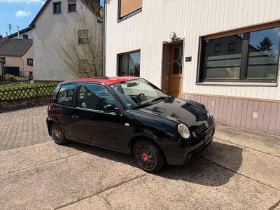 Second-hand VW Lupo 50 CP (36 kW) 2000 Negru Hatchback