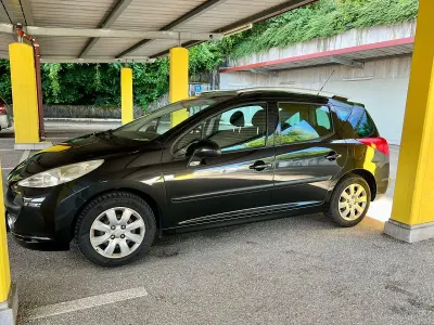 Gebraucht Peugeot 207 120 PS (88 kW) 2008 Schwarz Kombi