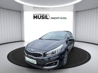 (1k) zilinaschwarz met. Gebraucht 2015 Kia Ceed Spirit Kleinwagen | 11.460 € (Teuer)